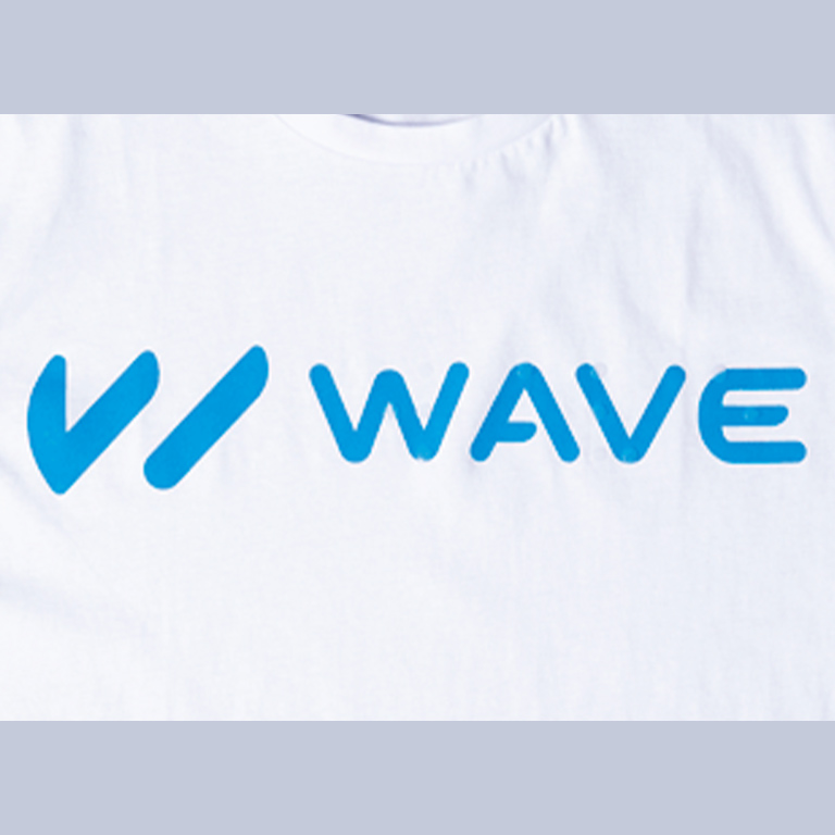 WAVEロゴ 点字モチーフ チャリティ Tシャツ WHITE 柄デザイン